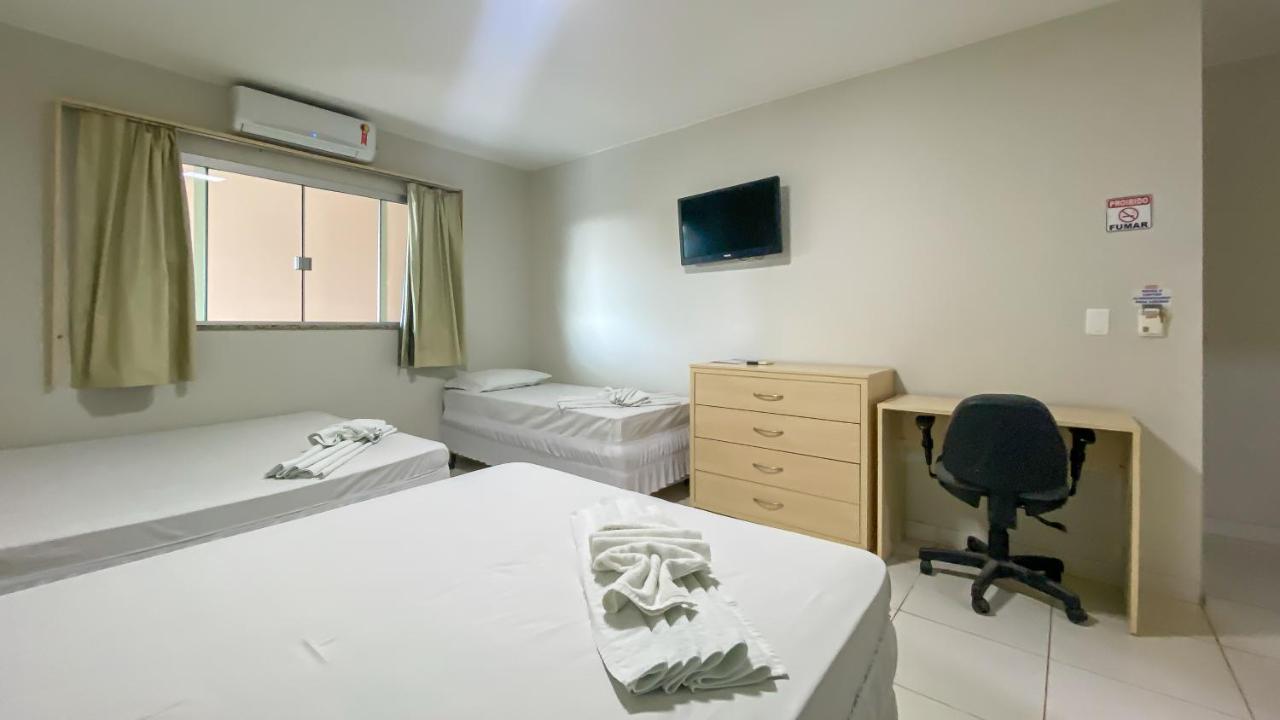 Center Plaza Hotel Cristalina Exterior photo